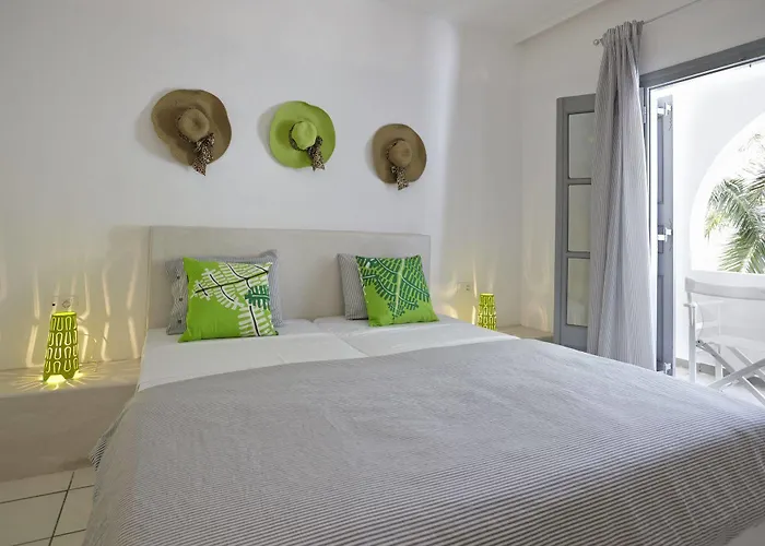 Hotel Fenix Perissa (Santorini)